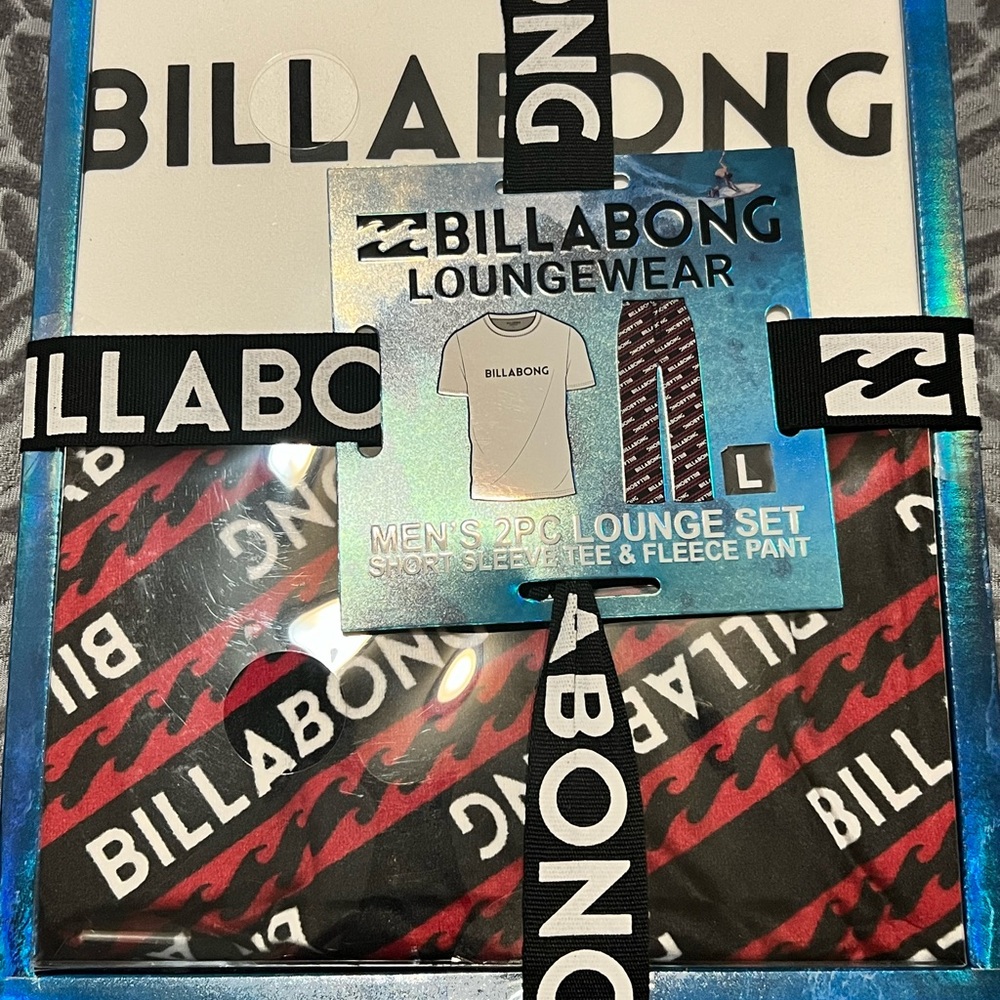 Billabong Red and Black Lounge Set